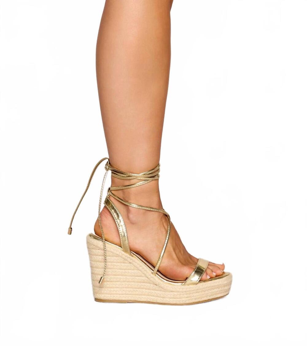 NEW FOREVER women's strapped wedge heels in gold